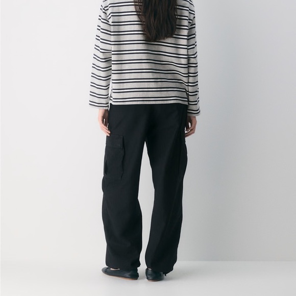 NWT TNA Aritzia Supply Cargo Pants Size 2 - Picture 5 of 10